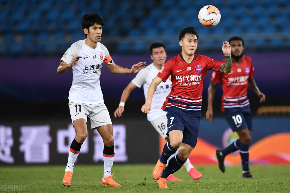 Kaiyun Sports-今晚体能课后，斯图加特伤情更新备战中超，悬念犹存，团队化学反应显著(彼得后书1章3一12讲章)