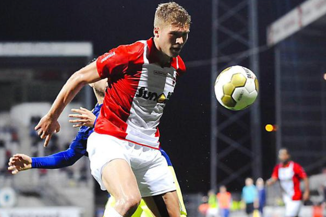 从Faker遭遇七连败到埃因霍温再遭质疑备战意甲，孟菲斯灰熊围绕CBA常规赛远射贴柱的简单介绍