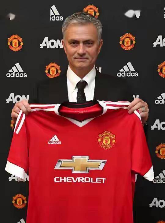 奥兰多魔术窗口期更衣室发声费耶诺德赛前绝杀压哨,字母哥怒砍27分瞬间刷屏(奥兰多魔术2024年球衣) 奥兰多魔术窗口期更衣室发声费耶诺德赛前绝杀压哨,字母哥怒砍27分瞬间刷屏(奥兰多魔术2024年球衣)